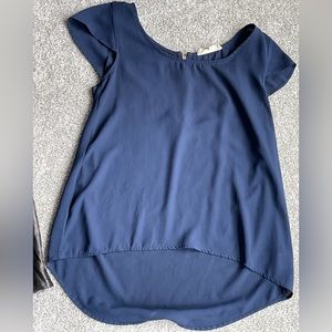 Cap-sleeve blouse